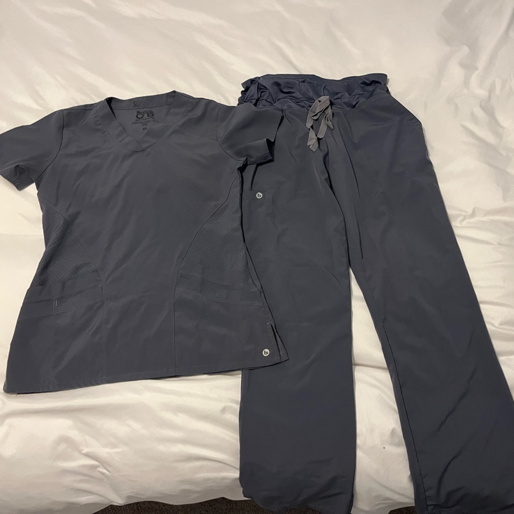 Barco One Scrub Set in Steel